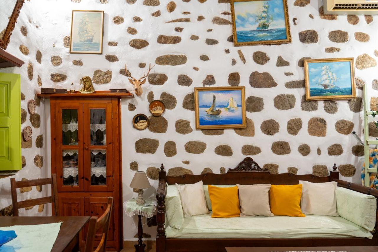 Appartamento Vintage White House Patmos Esterno foto